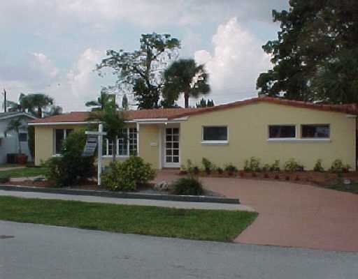 915 Southwest 7th Street Boca Raton, FL 33486 - Photo 1 of 1 Primary Photo