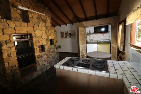 $849,000 | 26322 Ingleside Way, Malibu, CA 90265