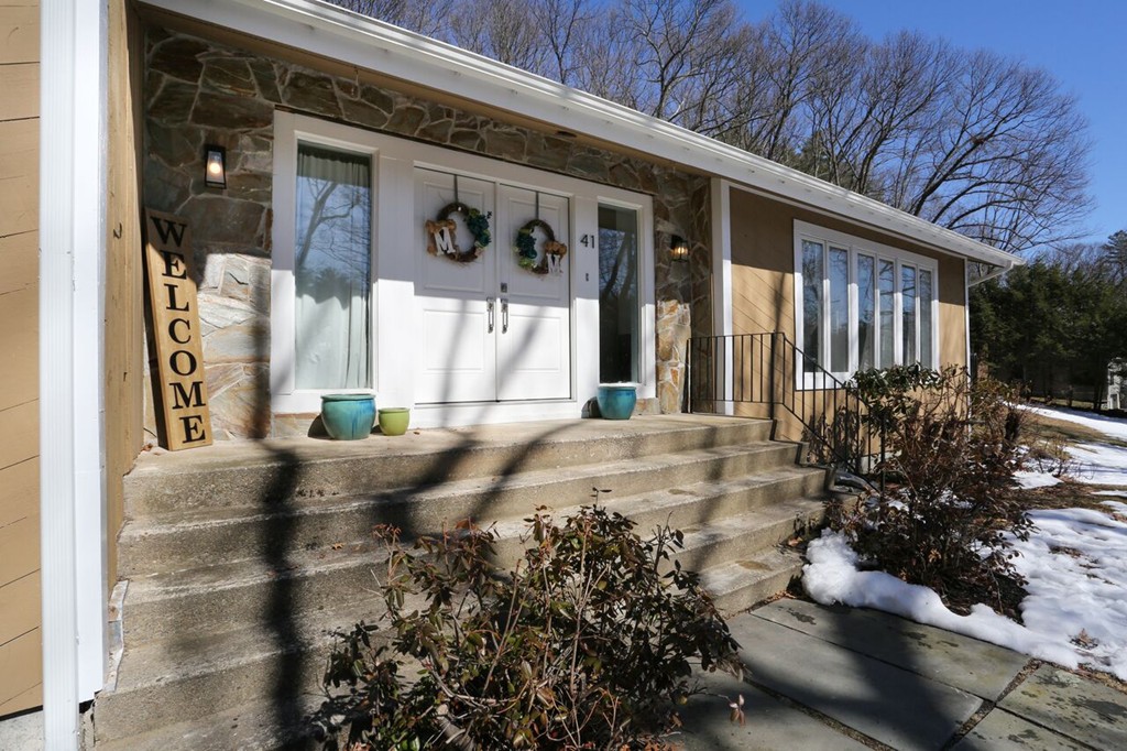 41 Valley Road Southborough, MA 01772 - Photo 1 of 30 Gallery Image 1