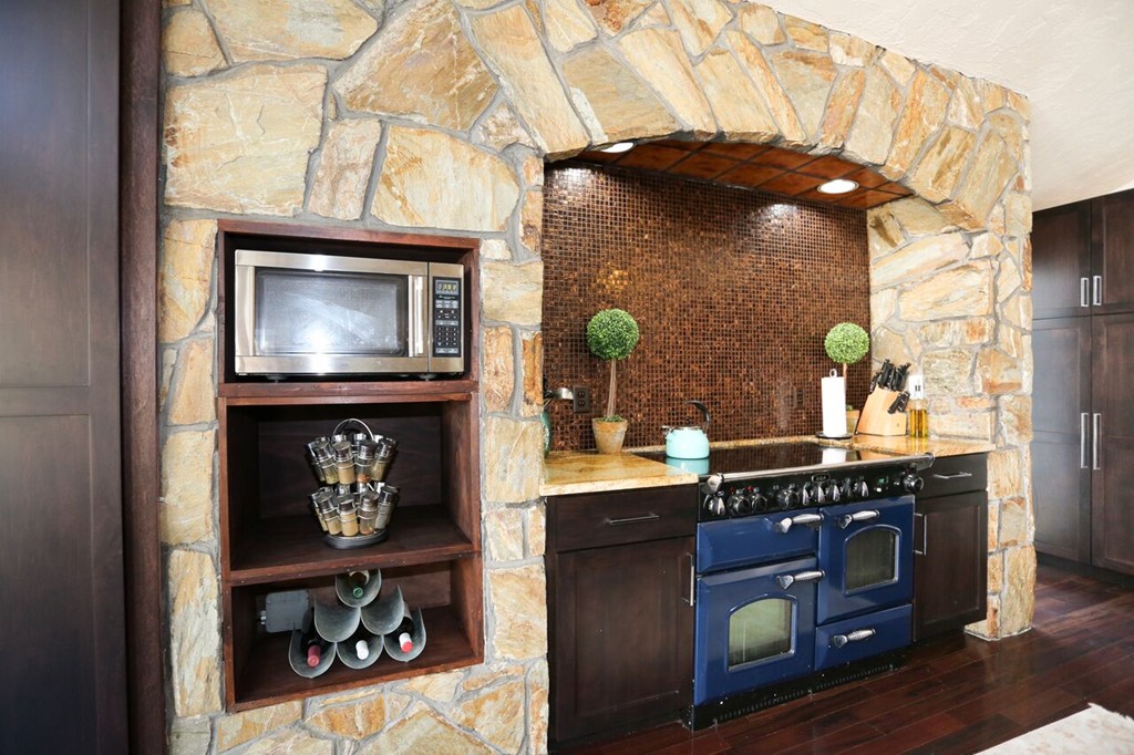 41 Valley Road Southborough, MA 01772 - Photo 12 of 30 Gallery Image 12