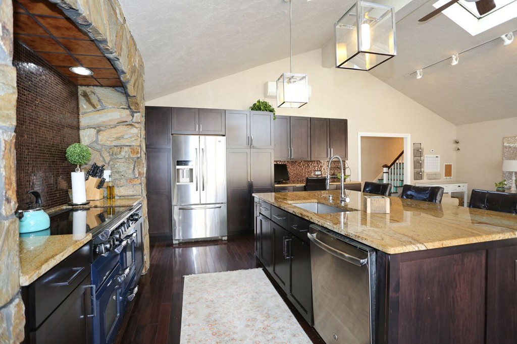 41 Valley Road Southborough, MA 01772 - Photo 13 of 30 Gallery Image 13