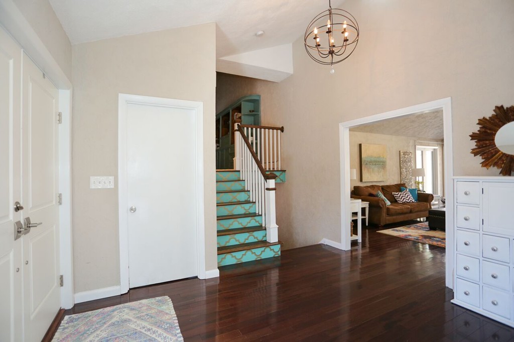 41 Valley Road Southborough, MA 01772 - Photo 2 of 30 Gallery Image 2