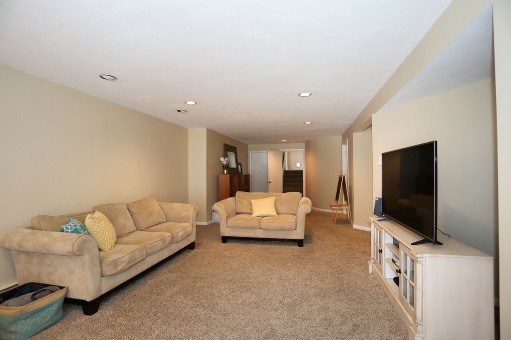 41 Valley Road Southborough, MA 01772 - Photo 25 of 30 Gallery Image 25