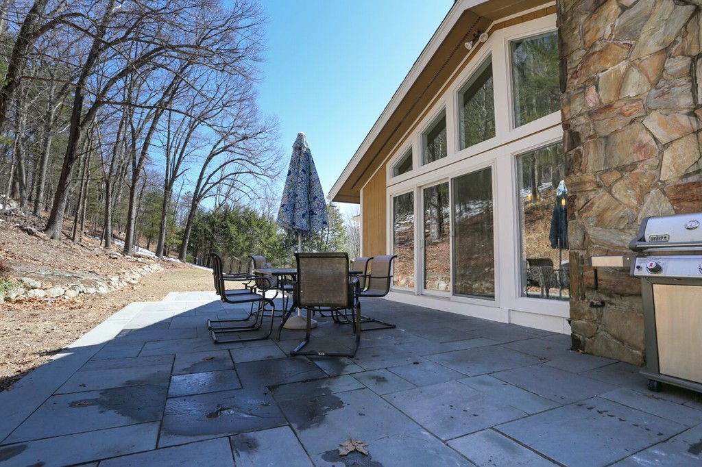 41 Valley Road Southborough, MA 01772 - Photo 28 of 30 Gallery Image 28
