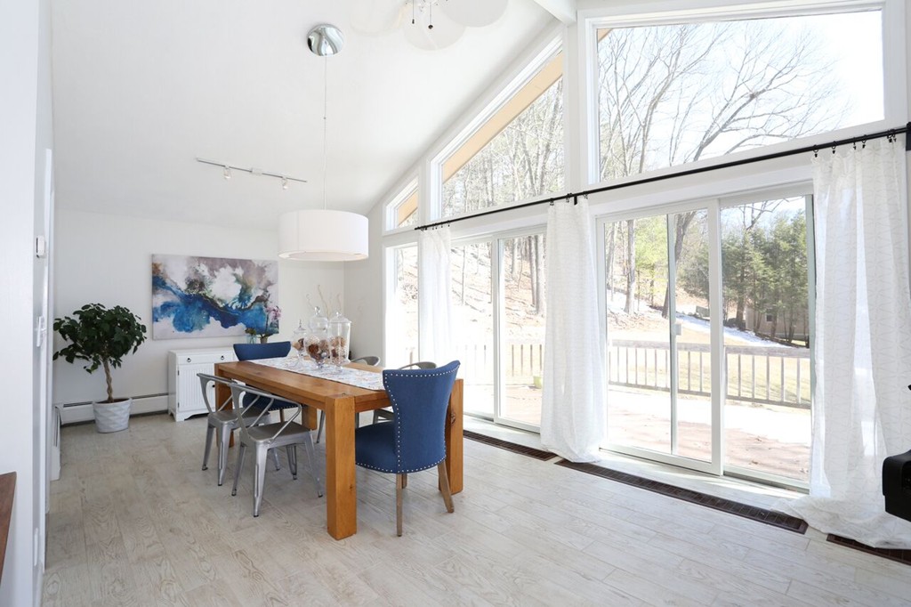 41 Valley Road Southborough, MA 01772 - Photo 6 of 30 Gallery Image 6