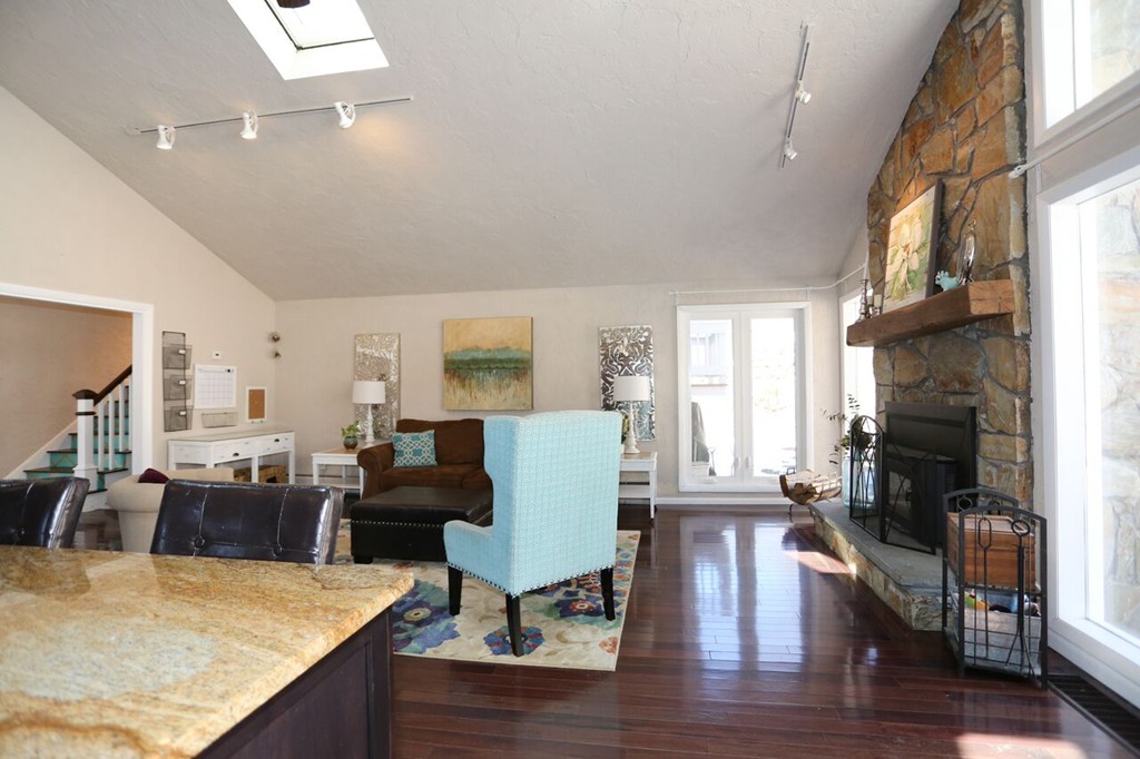 41 Valley Road Southborough, MA 01772 - Photo 9 of 30 Gallery Image 9