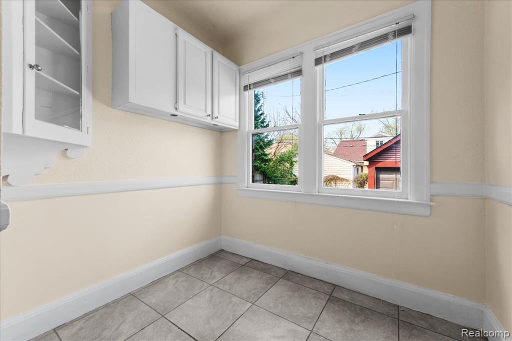 15323 Stahelin Road Detroit, MI 48223 - Photo 14 of 38 Gallery Image 14