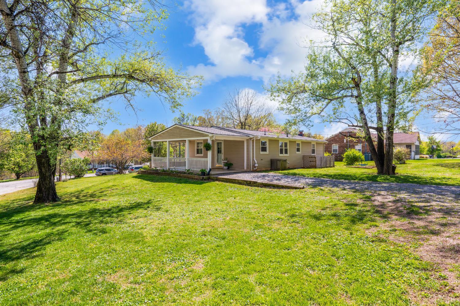 18 Witt Road Evington, VA 24550 - Photo 2 of 43