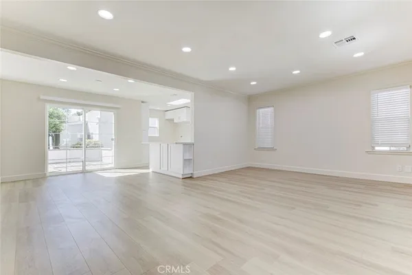 $3,950 | 5709 Beck Avenue, North Hollywood, CA 91601