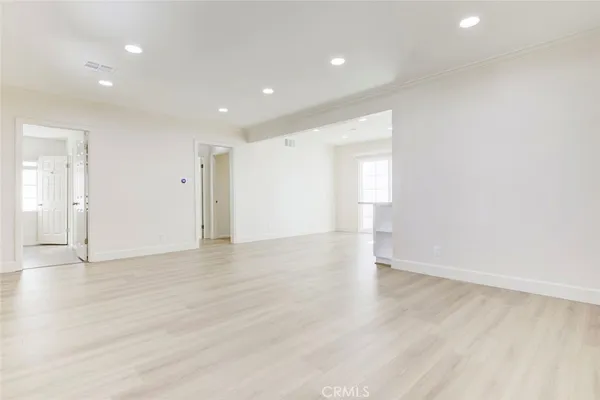 $3,950 | 5709 Beck Avenue, North Hollywood, CA 91601