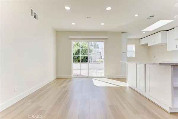 $3,950 | 5709 Beck Avenue, North Hollywood, CA 91601