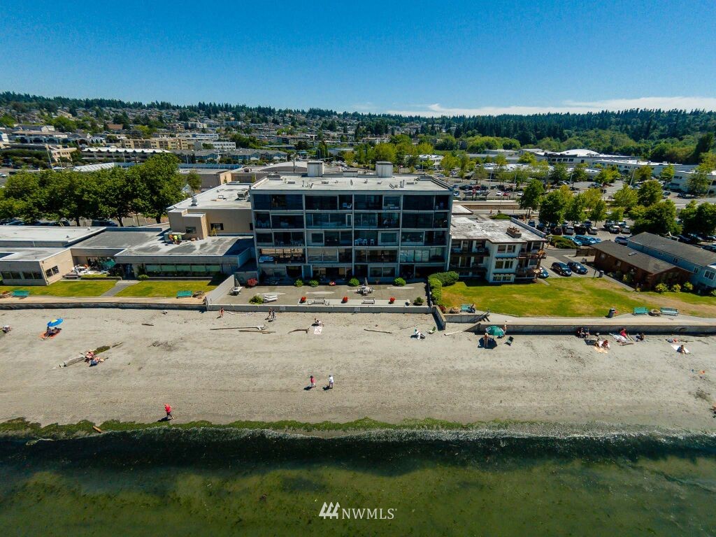 200 Beach Place, Unit 103 Edmonds, WA 98020 - Photo 2 of 24