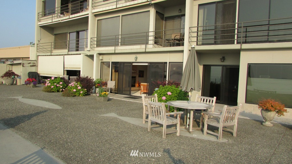 200 Beach Place, Unit 103 Edmonds, WA 98020 - Photo 15 of 24