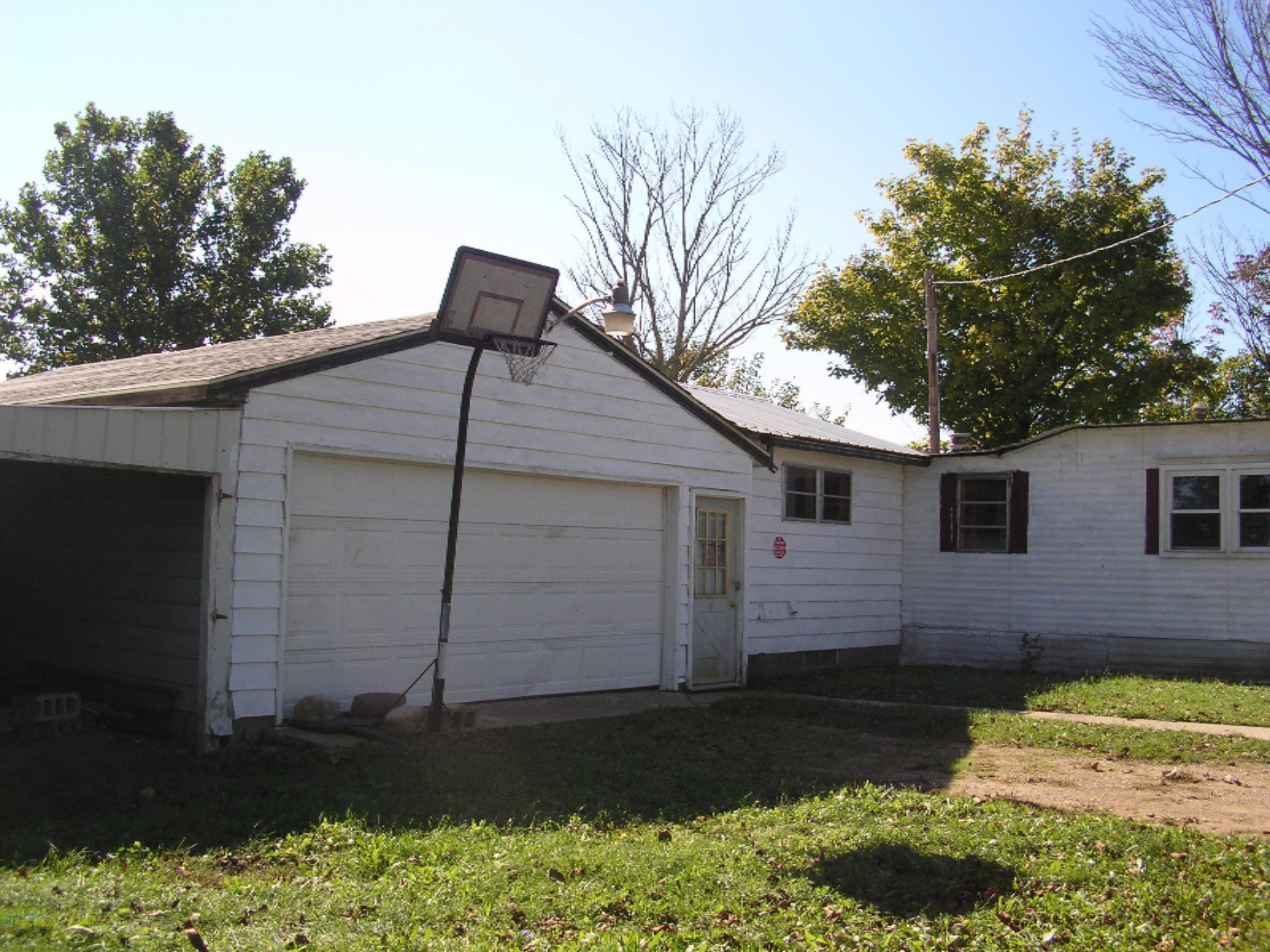 40359 Baseline Road Bloomingdale, MI 49026 - Photo 3 of 18 P1012086