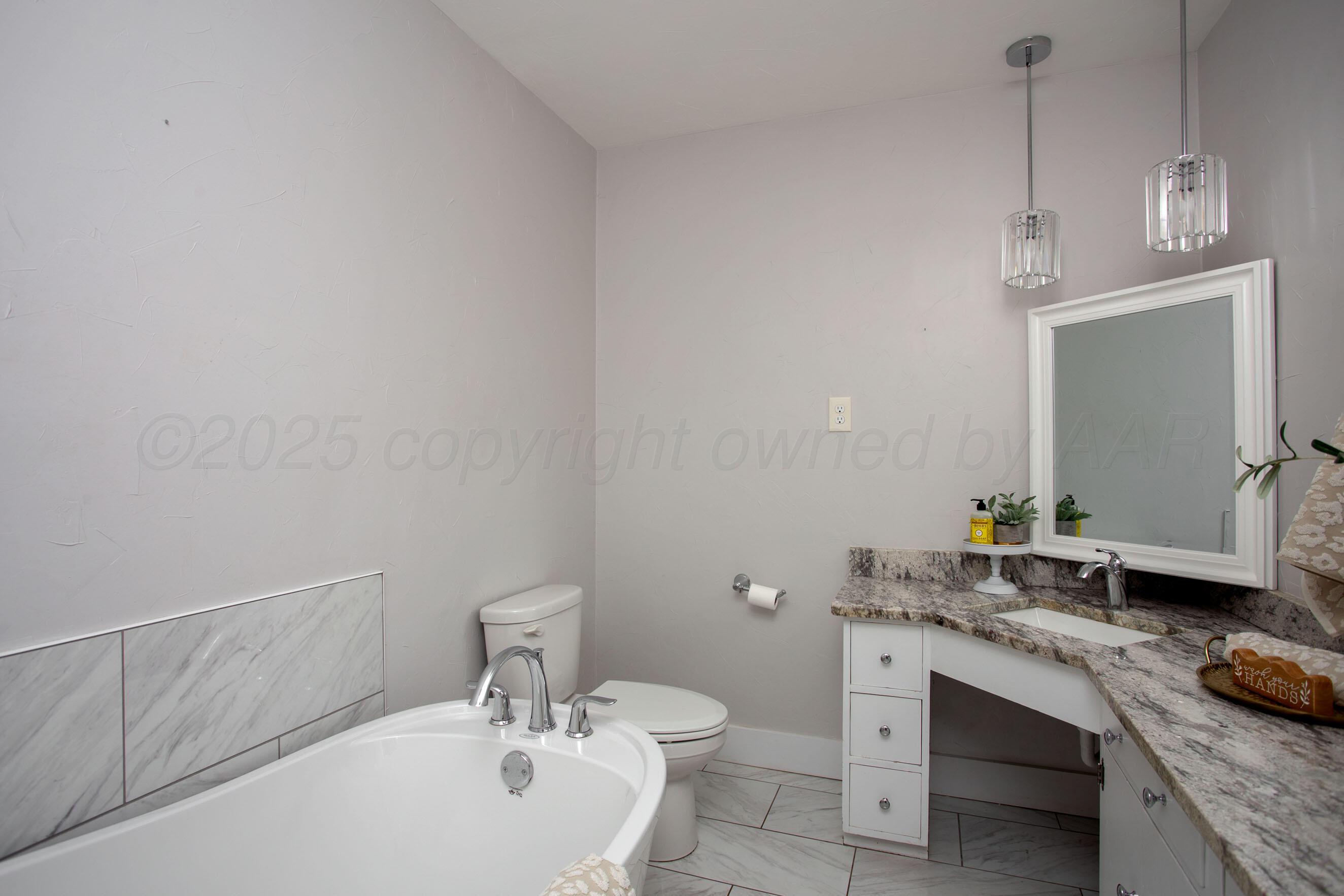 1105 Main Street Panhandle, TX 79068 - Photo 30 of 38 42