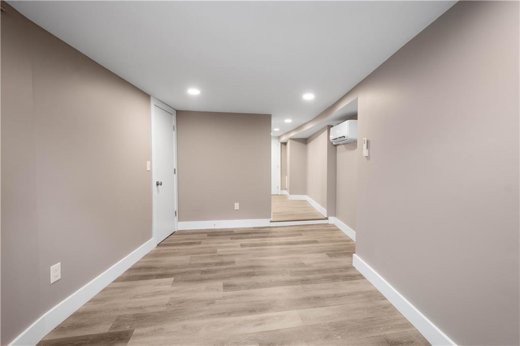 807 McCandless Avenue Pittsburgh, PA 15201 - Photo 21 of 24 a view of an empty room
