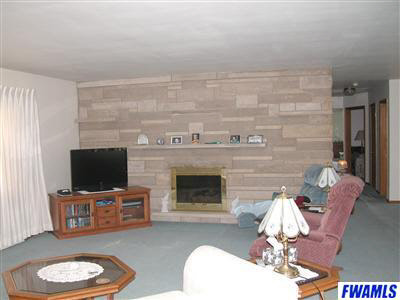 5018 Old Mill Road Fort Wayne, IN 46807 - Photo 3 of 17