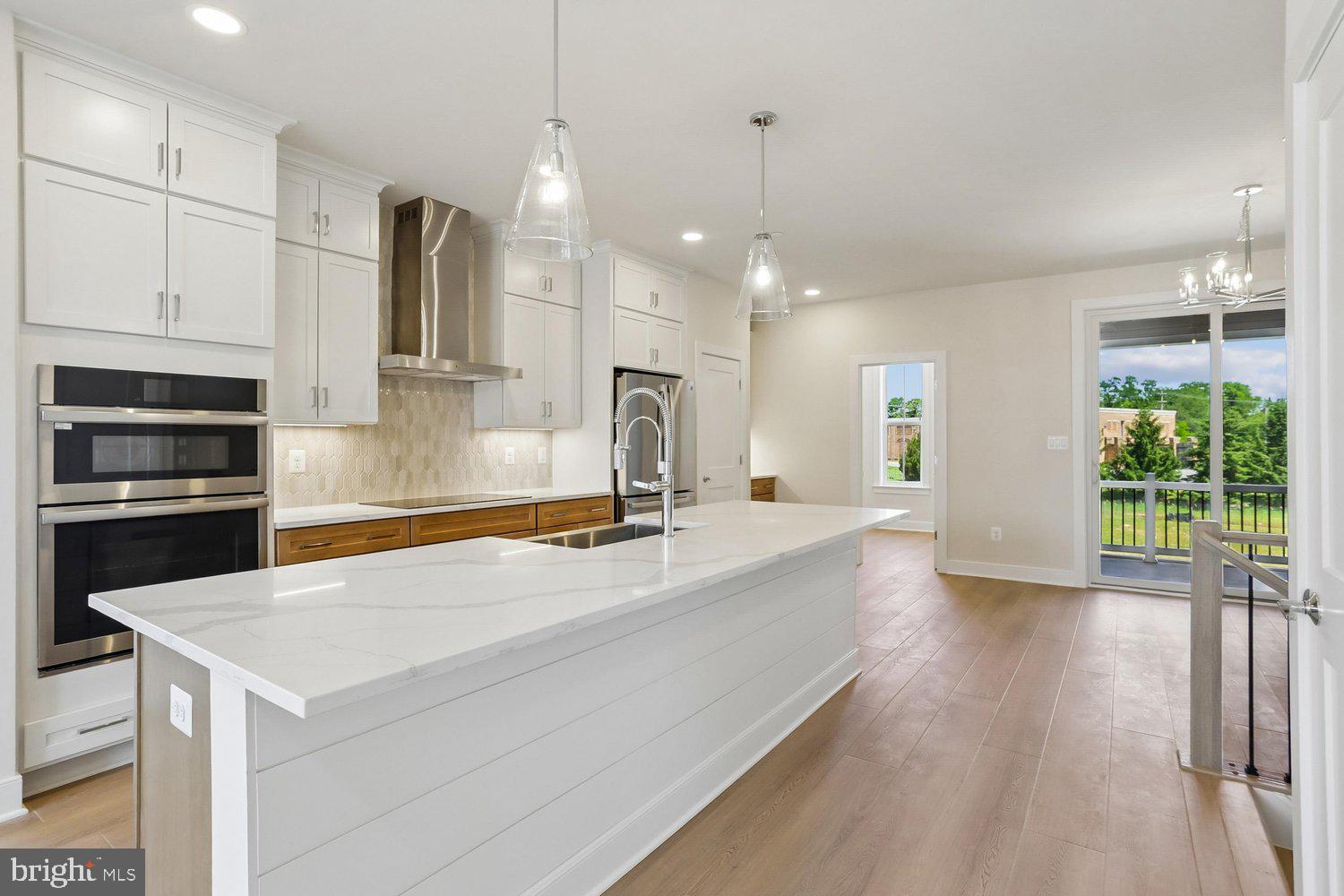 209 Allen Lane Poolesville, MD 20837 - Photo 12 of 74 Chef's Kitchen