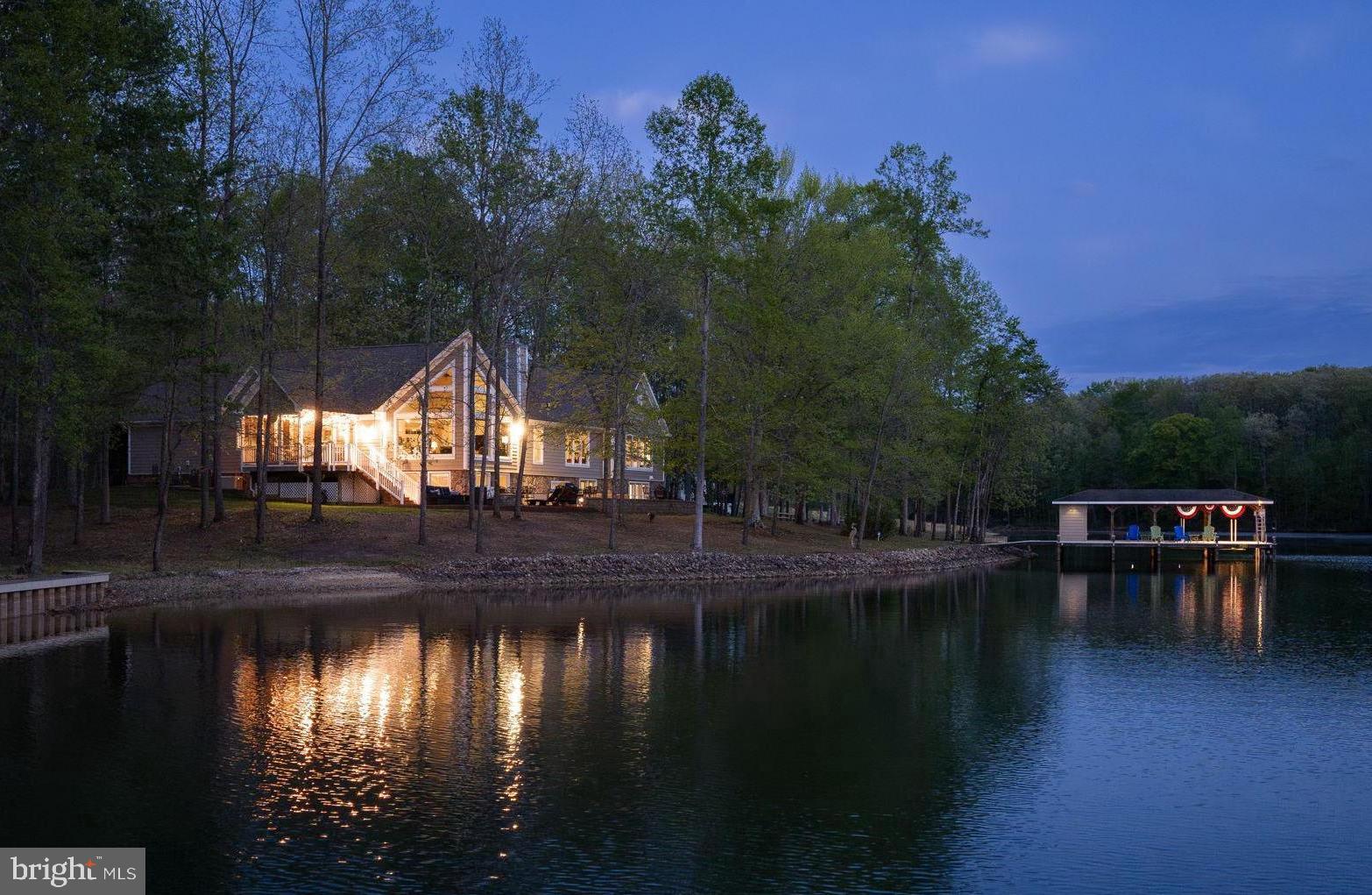 Lake Anna Waterfront Retreat