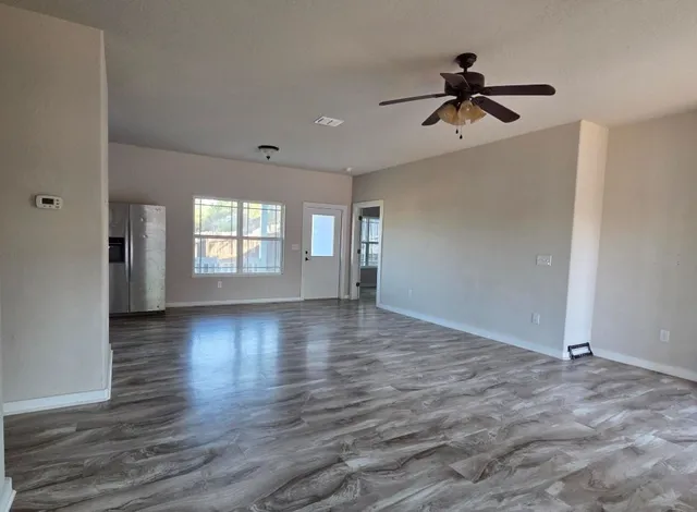 $1,750 | 205 Ivy Lane, Kerrville, TX 78028