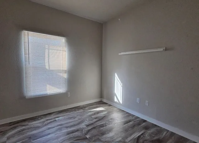 $1,750 | 205 Ivy Lane, Kerrville, TX 78028