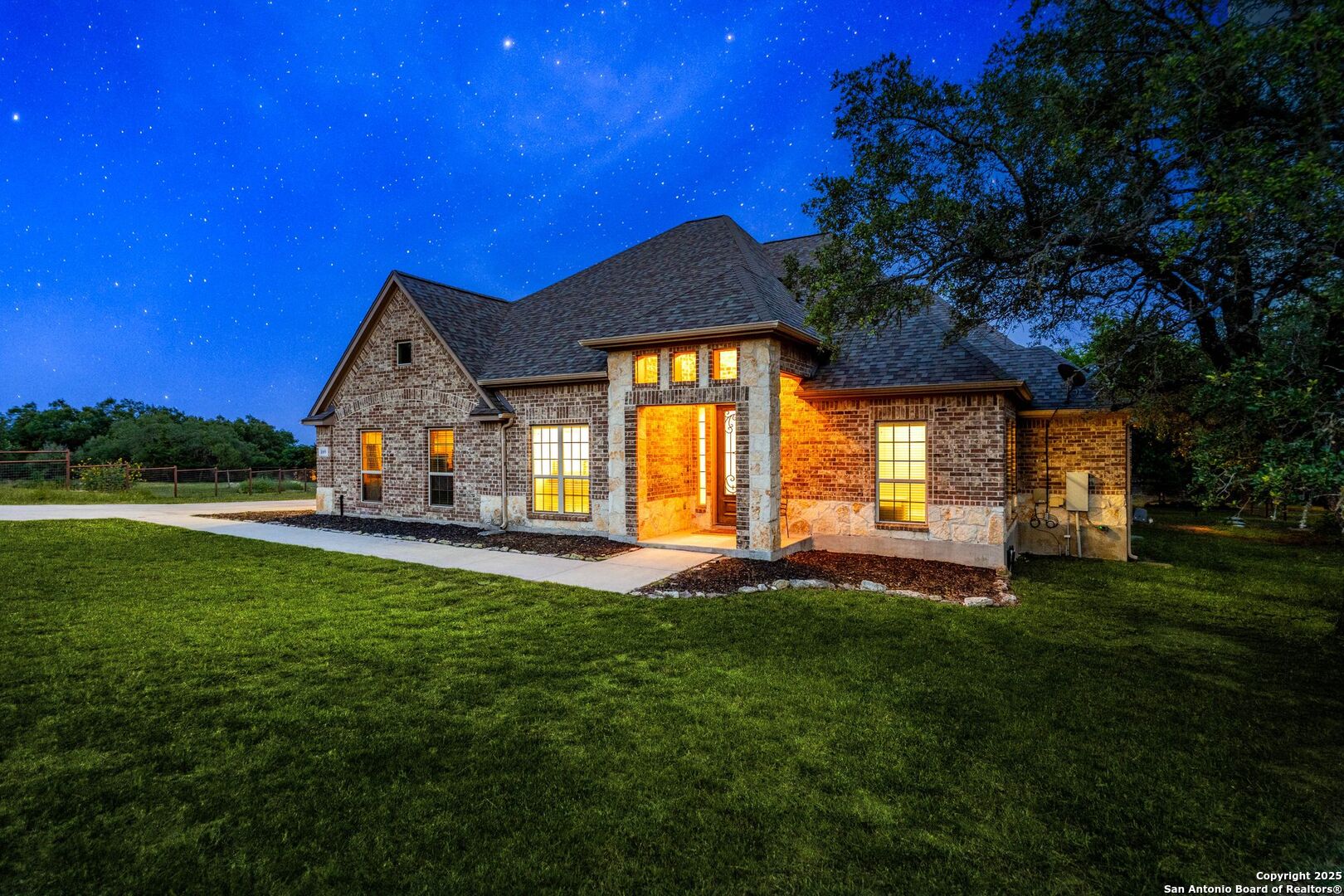 109 Twin Terrace Way Spring Branch, TX 78070 - Photo 1 of 1 Gallery Image 1