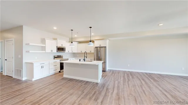 $425,000 | 104 Sierra Bay Drive, Unit 2D, Camdenton, MO 65020