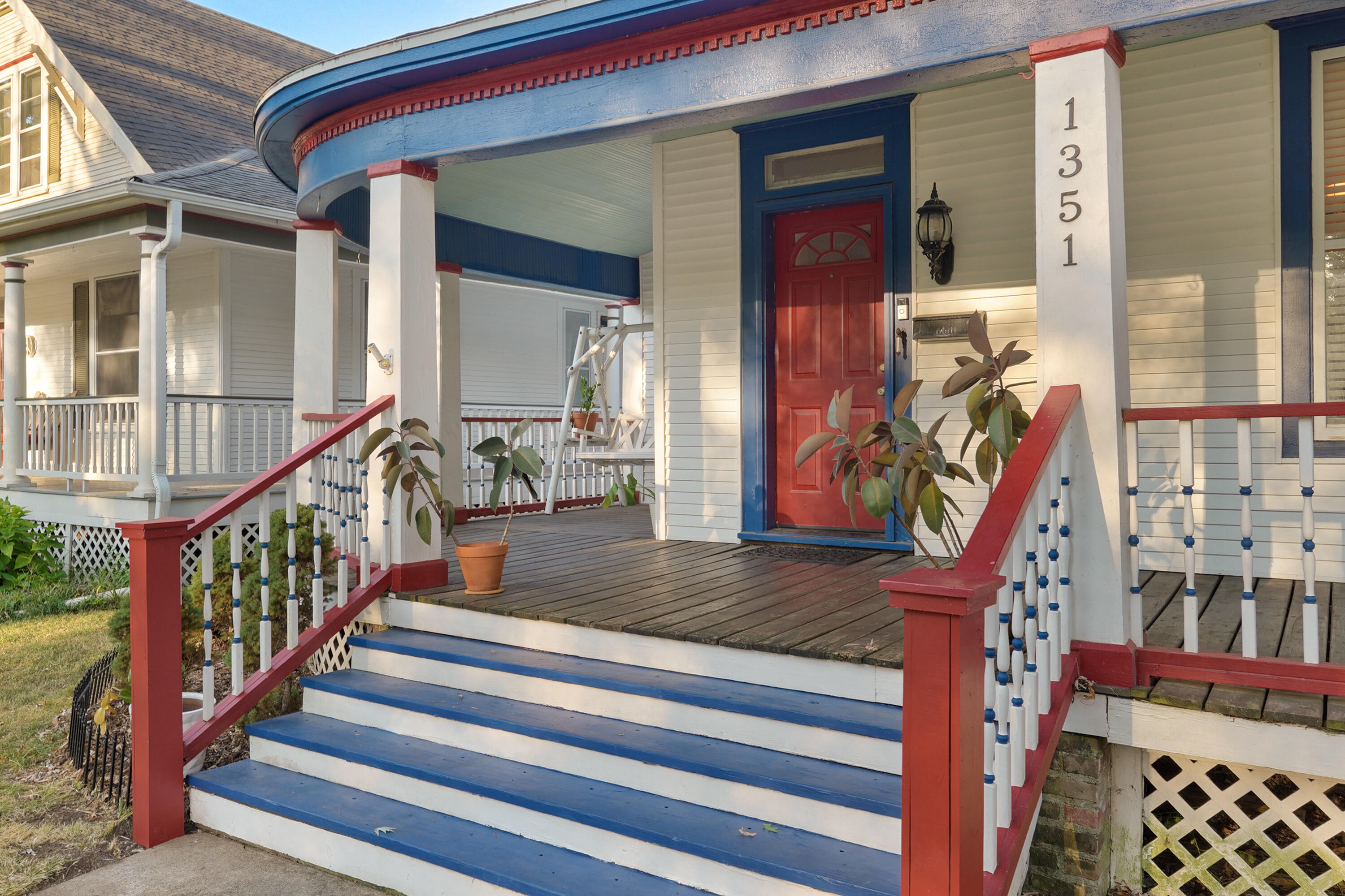 1351 N Summit Ave-5