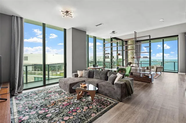 $21,900 | 480 Northeast 31st Street, Unit 5104A, Miami, FL 33137