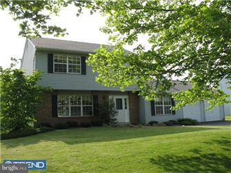 289 Greenview Road Yardley, PA 19067 - Photo 1 of 12 Exterior Front