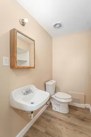 $389,000 | 1916 Hollingsworth Drive, Walled Lake, MI 48390