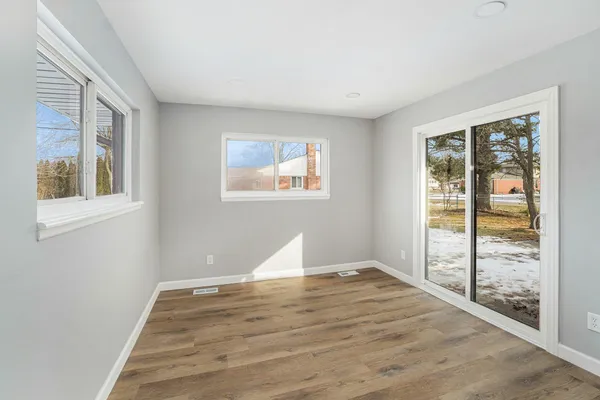 $389,000 | 1916 Hollingsworth Drive, Walled Lake, MI 48390