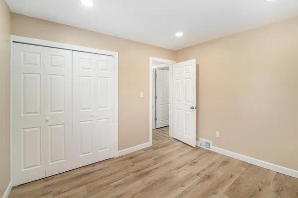 $389,000 | 1916 Hollingsworth Drive, Walled Lake, MI 48390