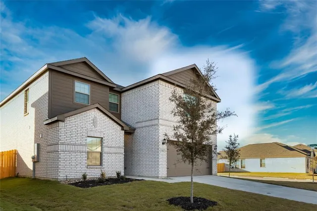 $2,200 | 274 Honeysuckle Lane, Princeton, TX 75407