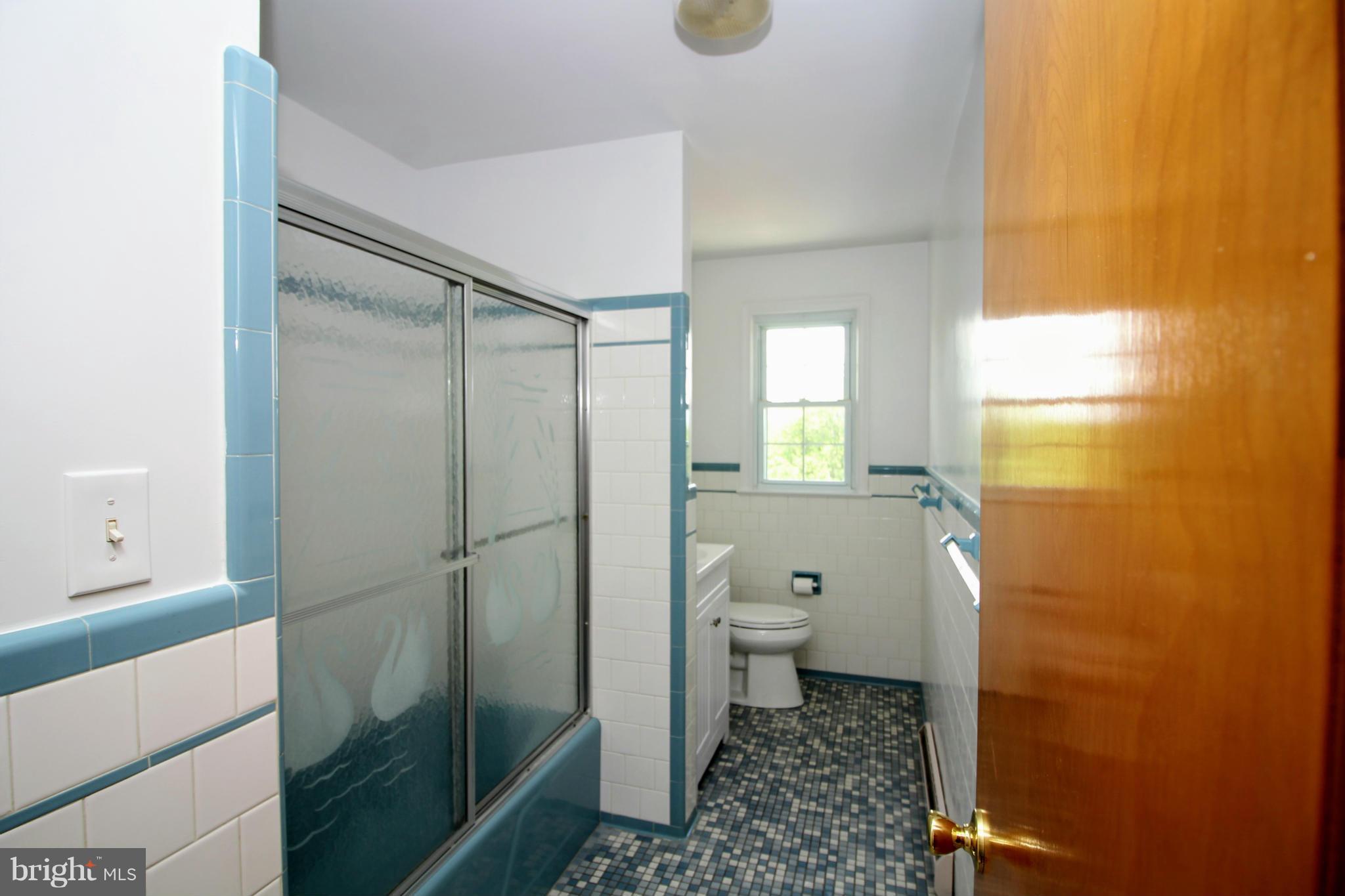 27000 Clarksburg Road Damascus, MD 20872 - Photo 13 of 30 Bath