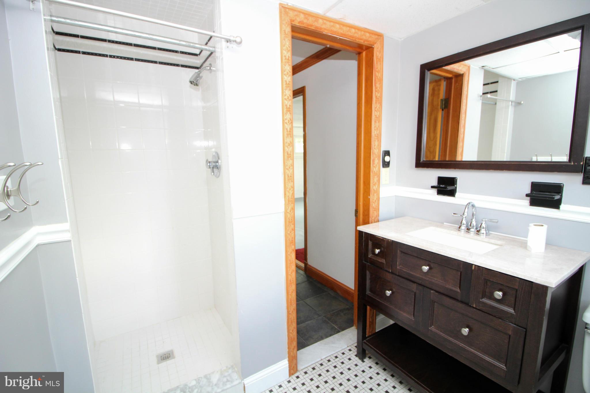 27000 Clarksburg Road Damascus, MD 20872 - Photo 24 of 30 Bath