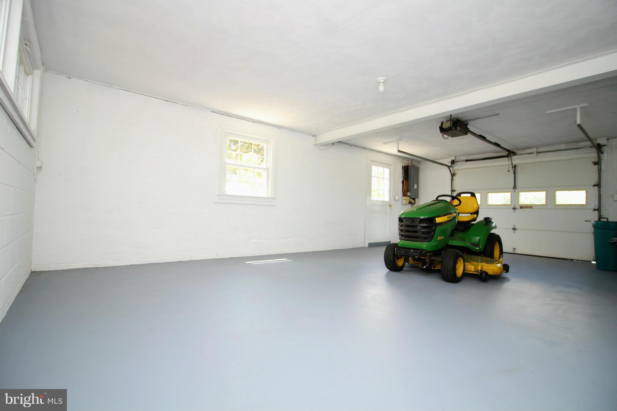 27000 Clarksburg Road Damascus, MD 20872 - Photo 26 of 30 Interior (General)