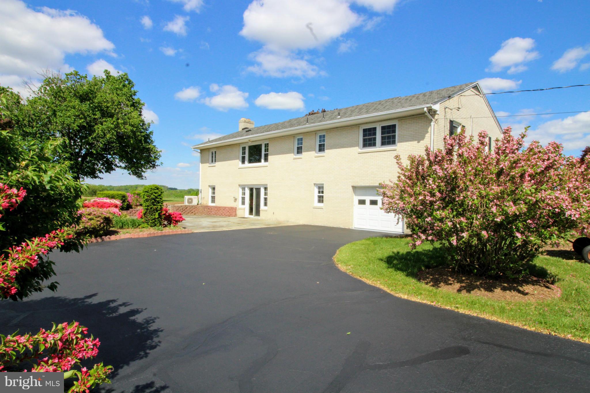 27000 Clarksburg Road Damascus, MD 20872 - Photo 4 of 30 Exterior (Rear)