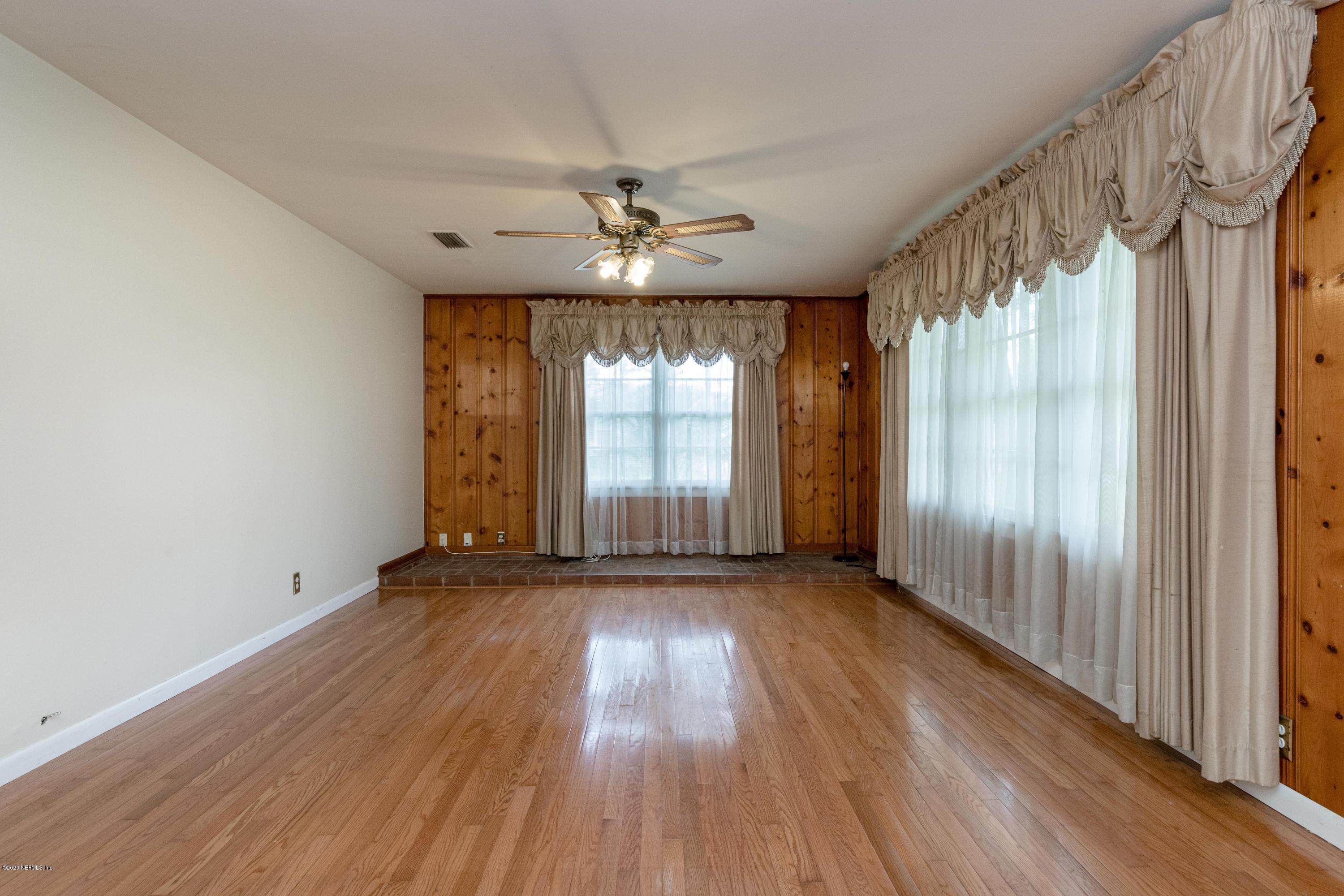 7450 Midway Road Jacksonville, FL 32244 - Photo 11 of 39 11-LIVING1
