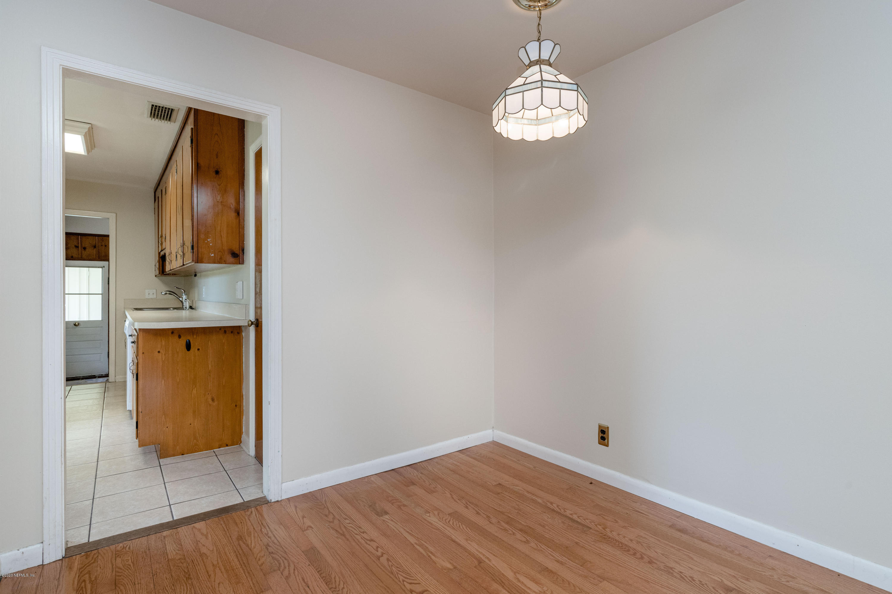 7450 Midway Road Jacksonville, FL 32244 - Photo 15 of 39 15-DINING