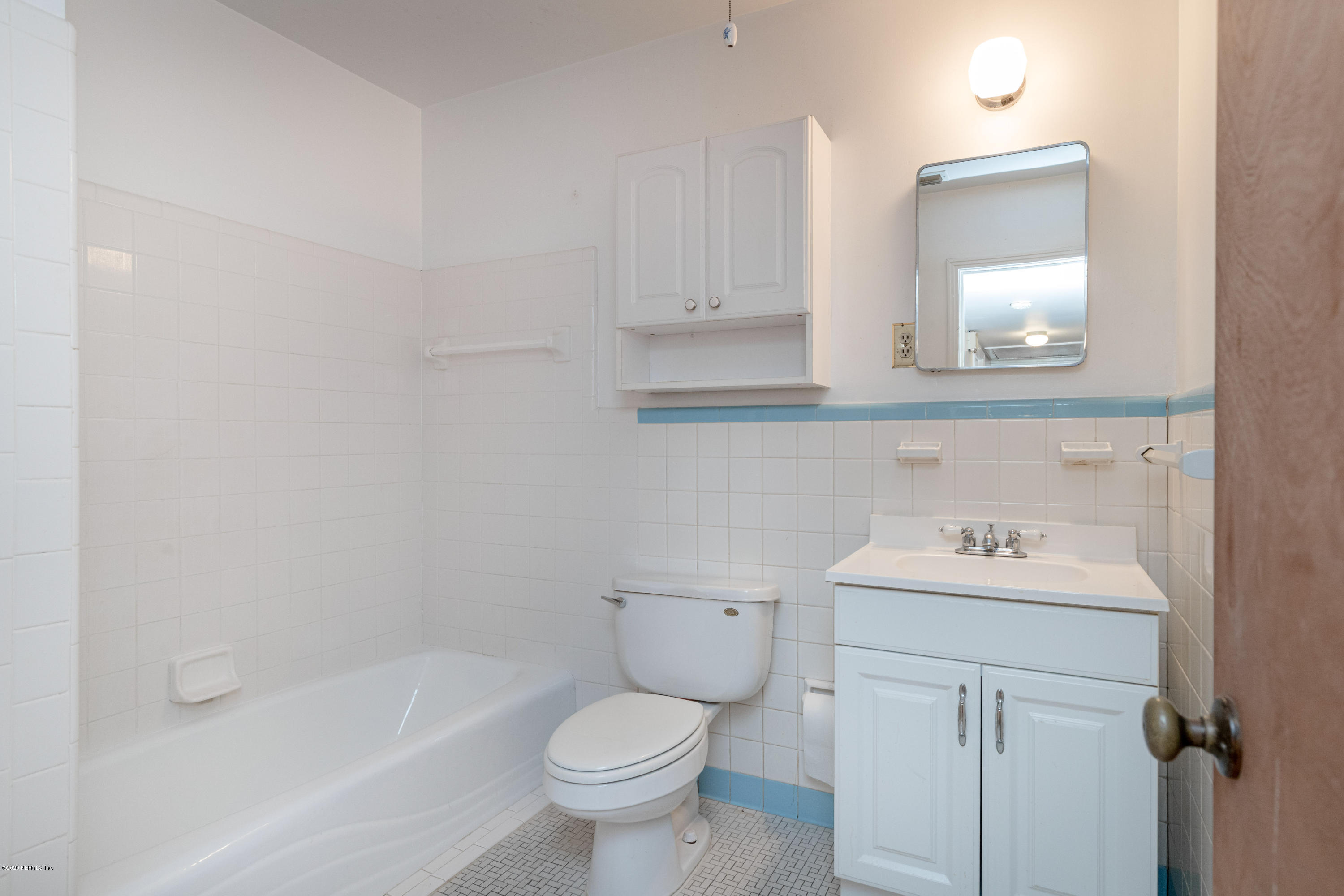 7450 Midway Road Jacksonville, FL 32244 - Photo 25 of 39 25-FIRST BATHROOM