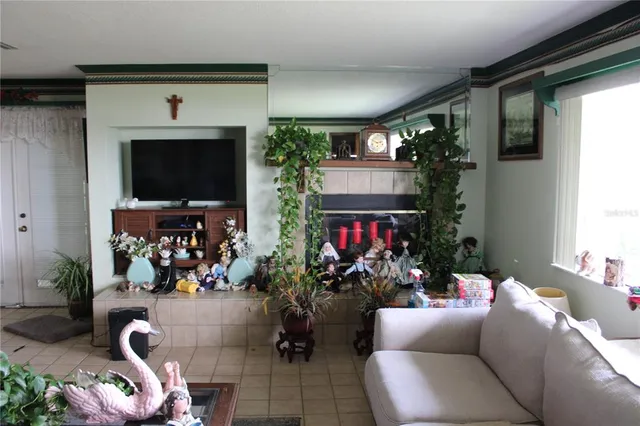 $575,000 | 1708 Richard Ervin Parkway, Tarpon Springs, FL 34688