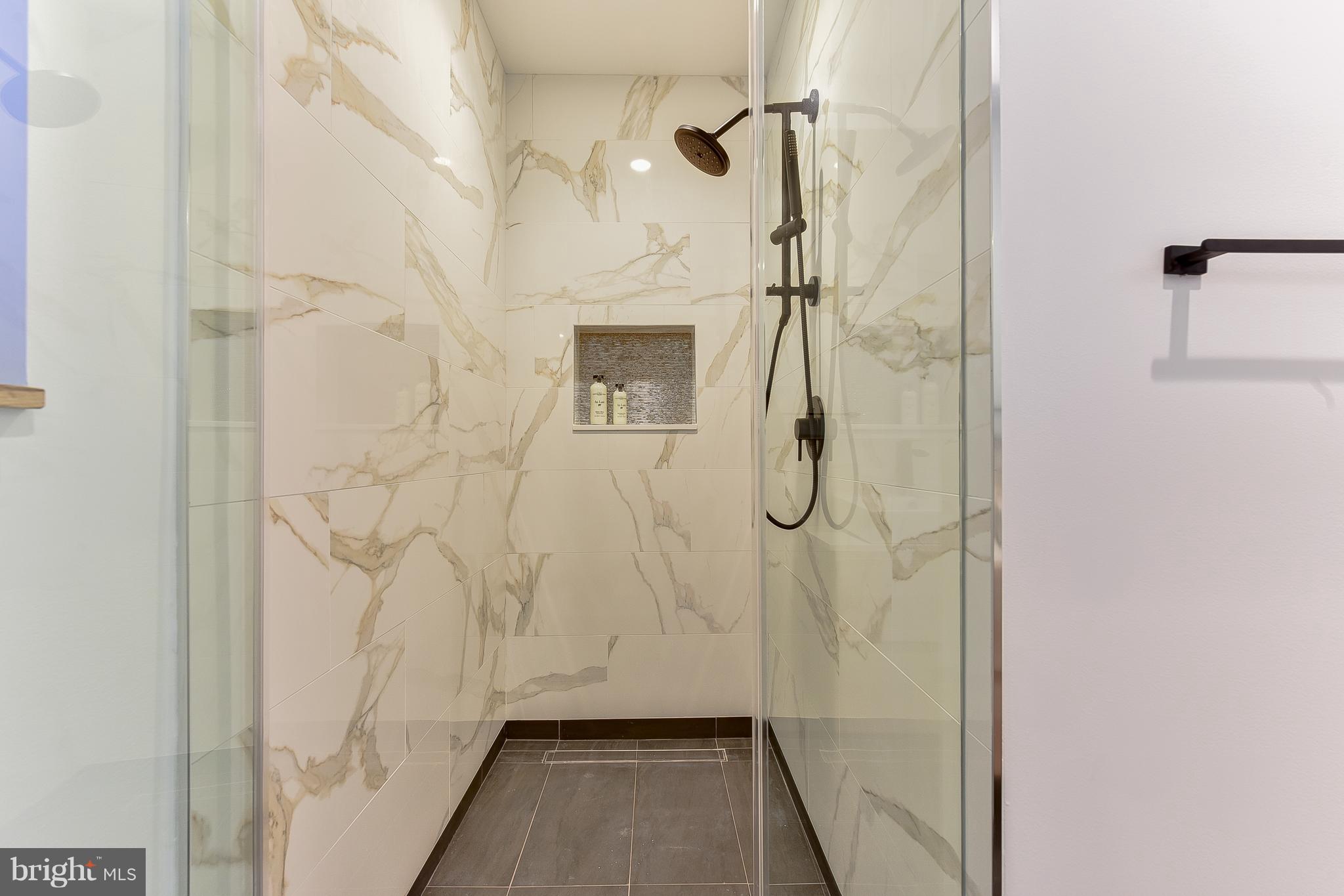 1526 6th Street Northwest, Unit 1 Washington, DC 20001 - Photo 15 of 34 Bath (Master)