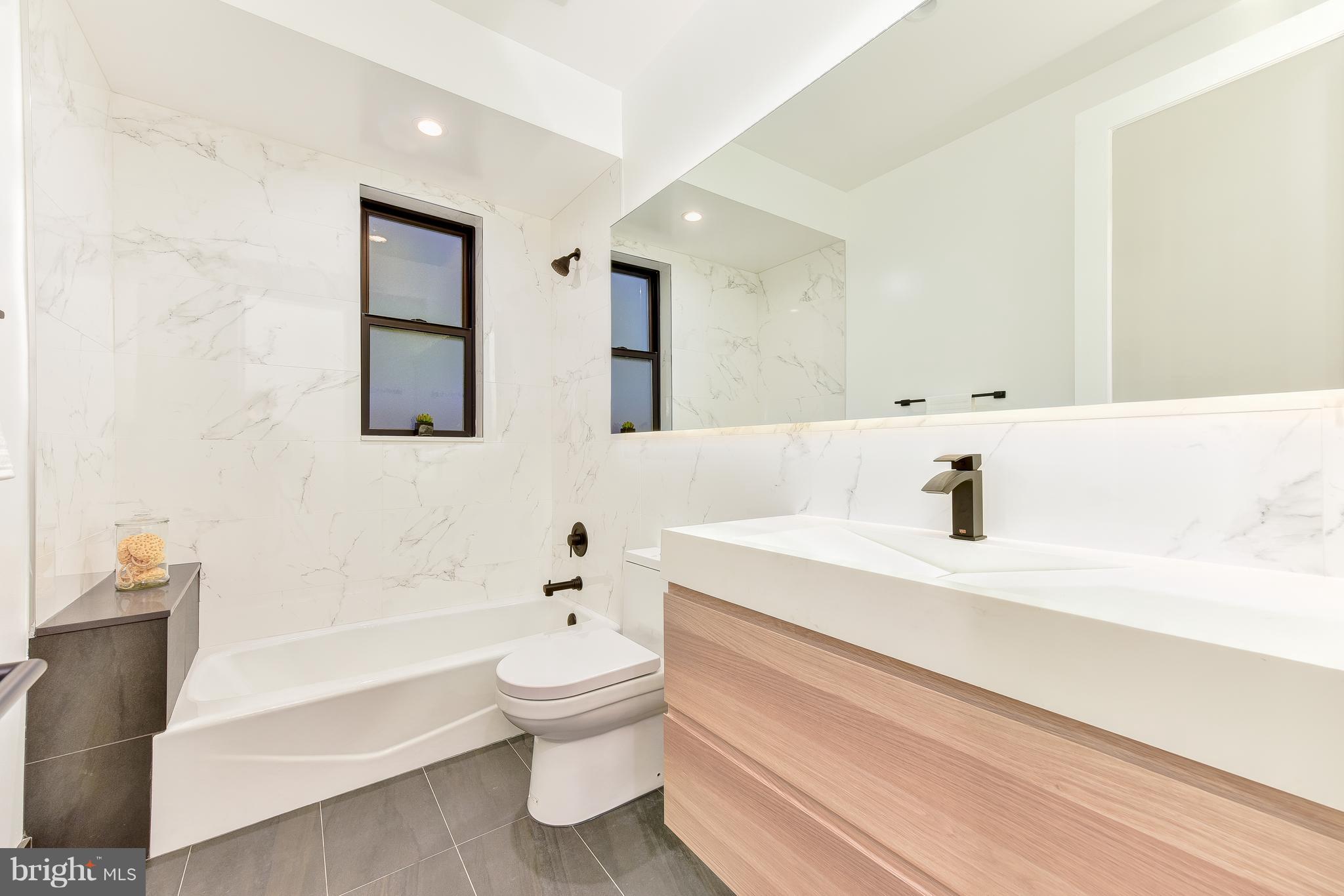 1526 6th Street Northwest, Unit 1 Washington, DC 20001 - Photo 27 of 34 Bathroom