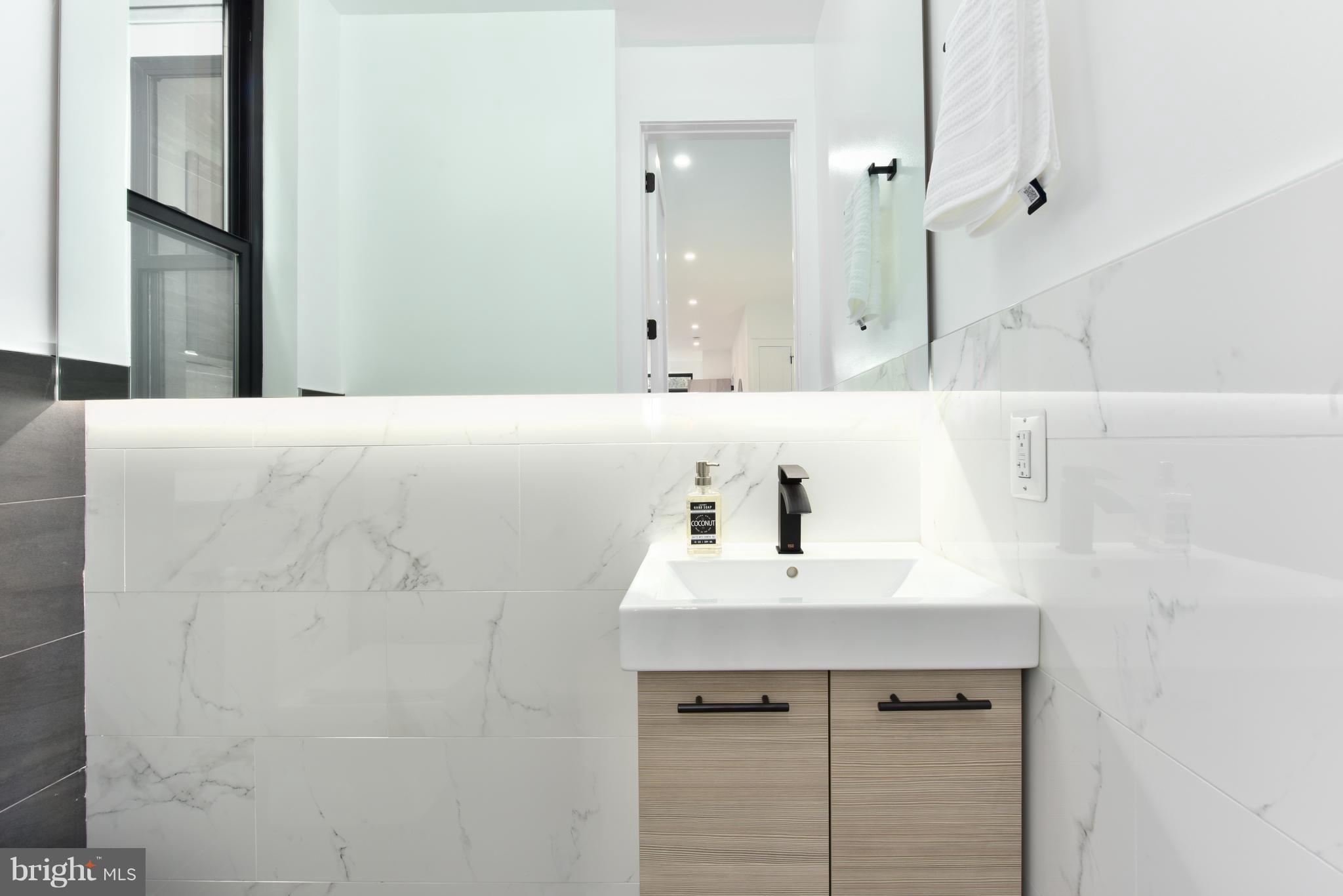 1526 6th Street Northwest, Unit 1 Washington, DC 20001 - Photo 31 of 34 Bathroom