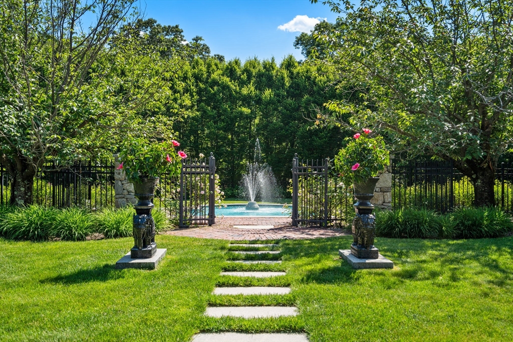 495 Hugh Cargill Road Concord, MA 01742 - Photo 18 of 42 a view of park