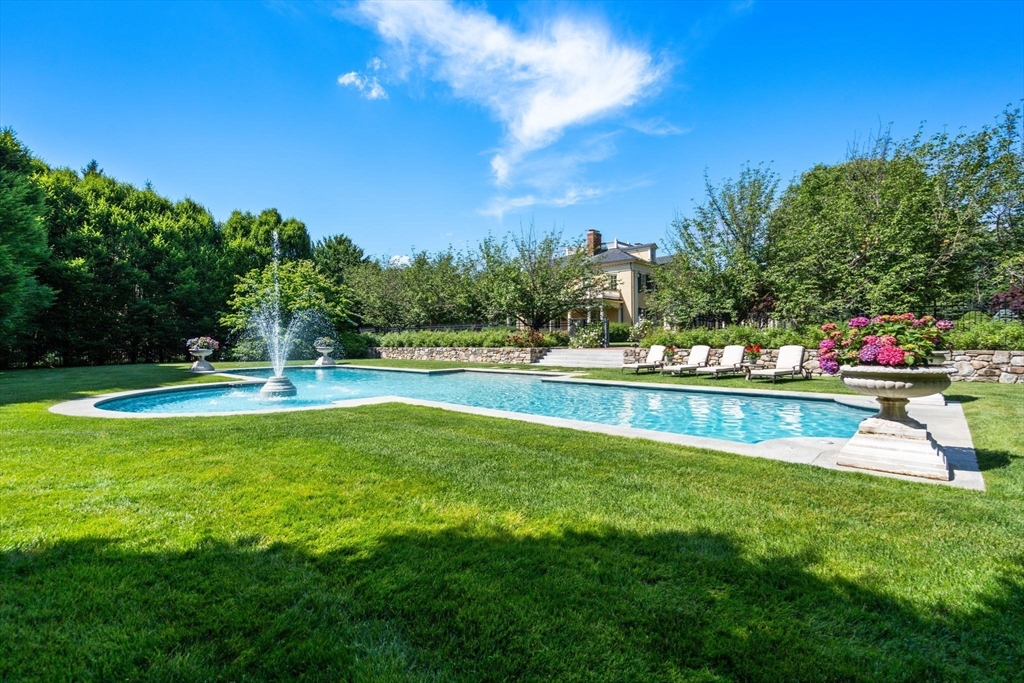 495 Hugh Cargill Road Concord, MA 01742 - Photo 19 of 42