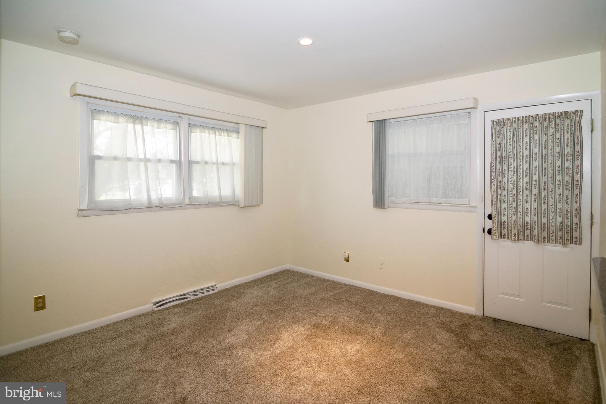 6 South Bell Road Bellmawr, NJ 08031 - Photo 10 of 48