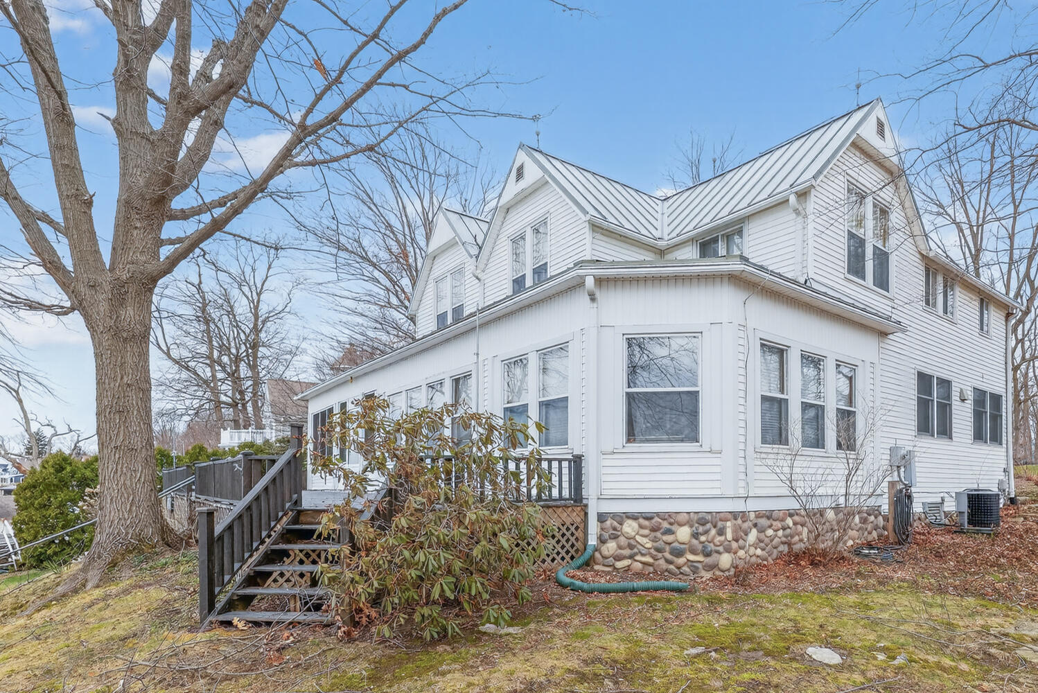 61305 Crooked Creek Road Cassopolis, MI 49031 - Photo 9 of 24 61305 Crooked Creek Rd-large-009-026-613