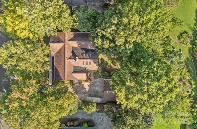 $679,000 | 1622 Piccadilly Drive, Charlotte, NC 28211